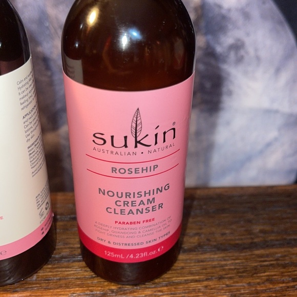 Brand New Sukin Rose/Rosehip Cleanser & Toner Set! 4.23 fl oz each - Picture 3 of 6